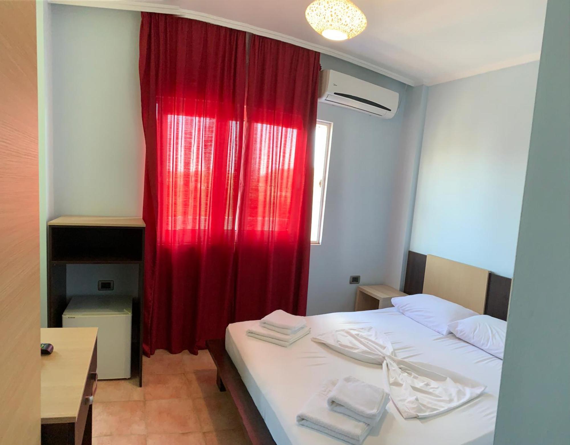 Hotel Dodona Sarande Luaran gambar
