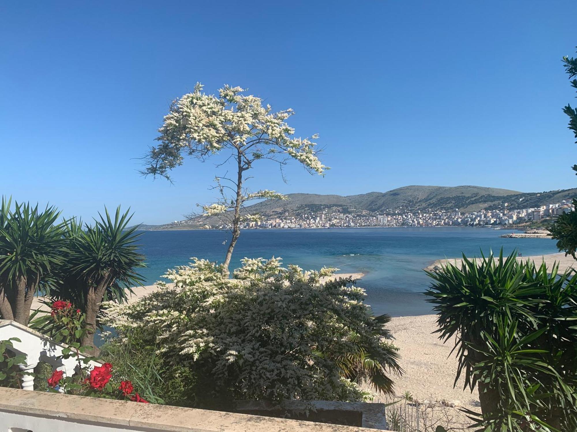 Hotel Dodona Sarande Luaran gambar