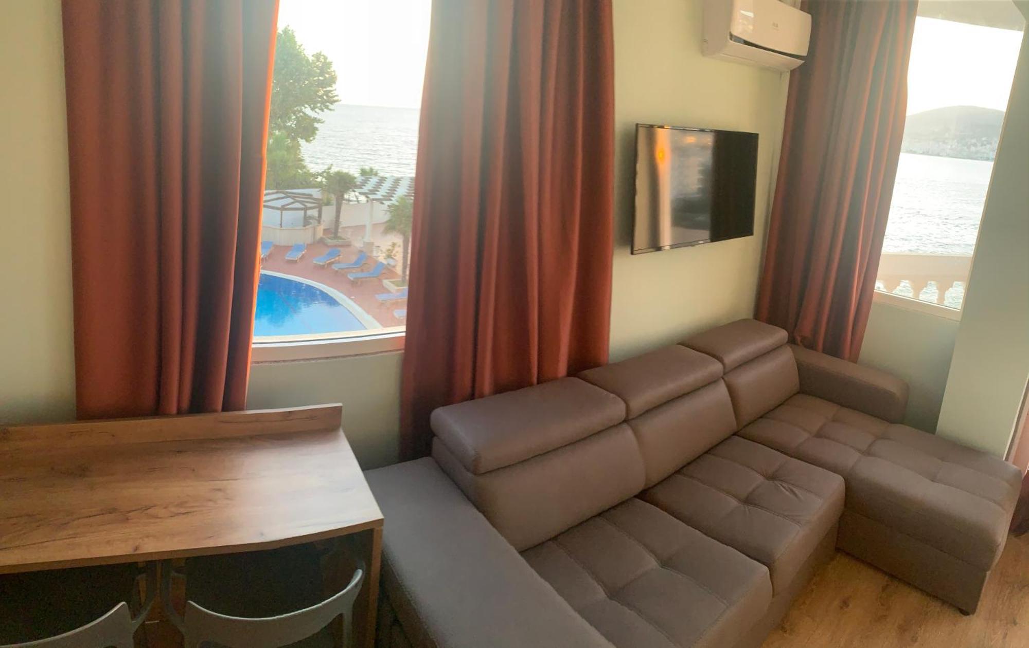 Hotel Dodona Sarande Luaran gambar