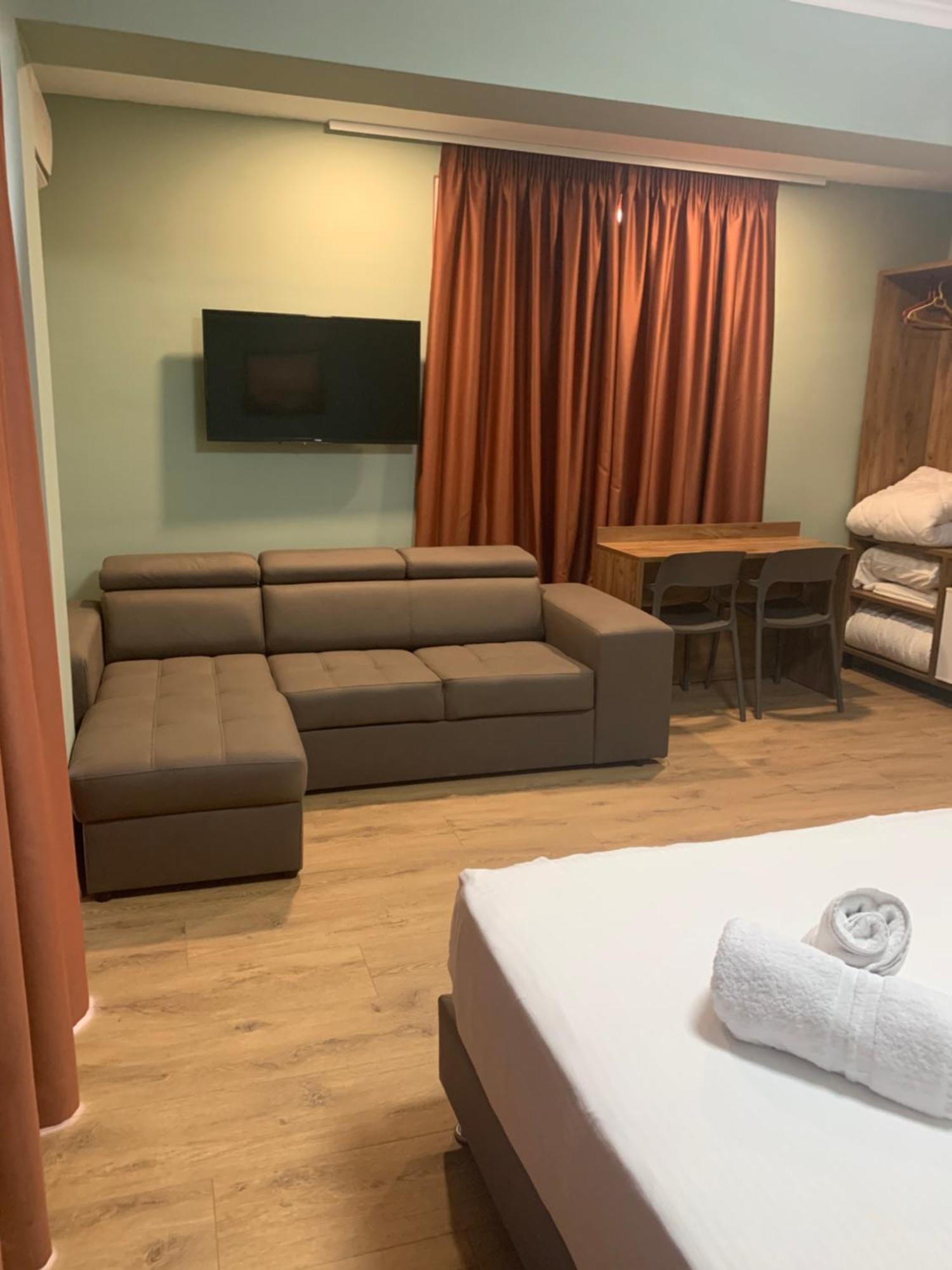 Hotel Dodona Sarande Luaran gambar